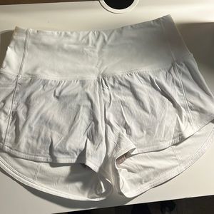 Lululemon Speed up high-rise short 2.5 Size:4